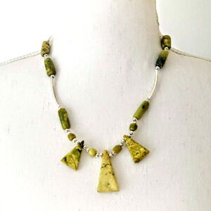 Necklaces handmade Serpentine Peruvian stone.